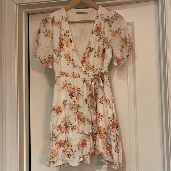 Abercrombie & Fitch Dresses & Skirts - Abercrombie & Fitch Floral Wrap Mini Dress - White and Orange